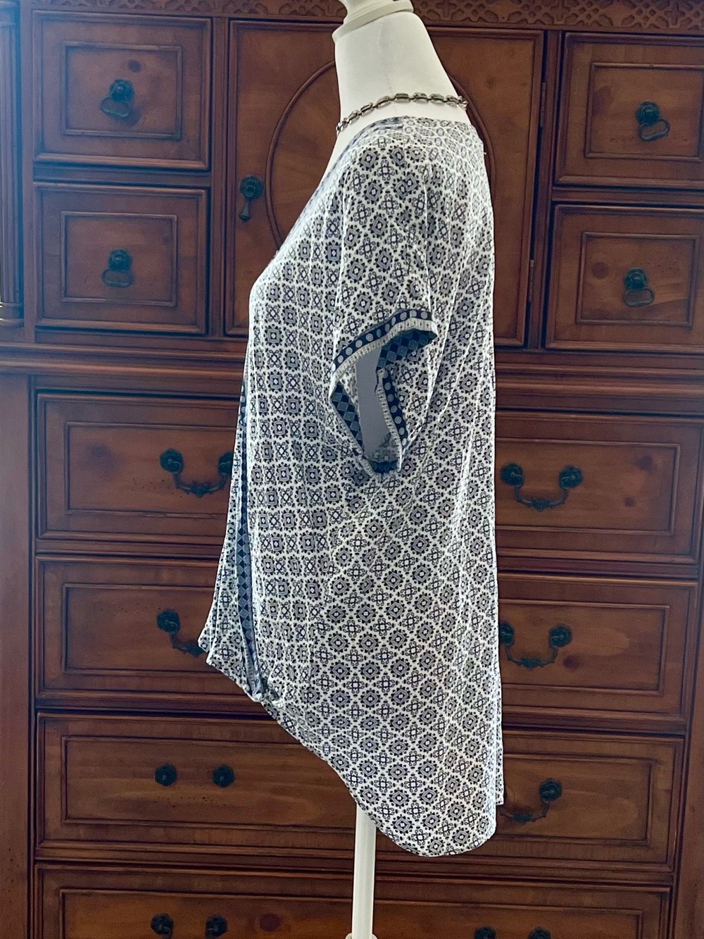 Max Studio Blue and White Printed V-Neck Tunic - Picture 2 of 7